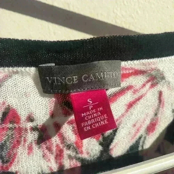Vince Camuto Women’s Black  Pink Floral Long Sleeve Casual Work Sweater Small - Picture 5 of 5